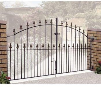 Saxon Spear Top Arched Double Driveway Gate - Solid Steel - Fits Gap of 2743 mm x 1245 mm High - Electro Galv./Black Powder Coated