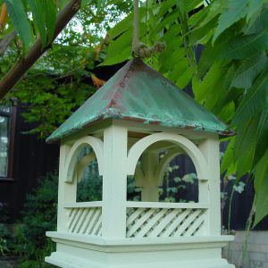 Bempton Hanging Feed Table                                                                 