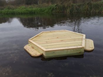 Medium Hexagonal Duck Float - L130 x W130 cm