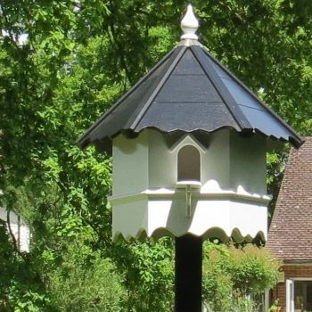 Manningtree Dovecote, one tiered Hexagonal Birdhouse