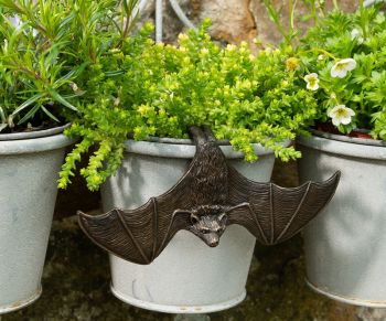 Antique Bronze Coloured Bat Pot Buddy Pot Hanger - L15.5 x W7 x H3.5 cm