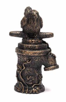 Antique Bronze Wren on Tap