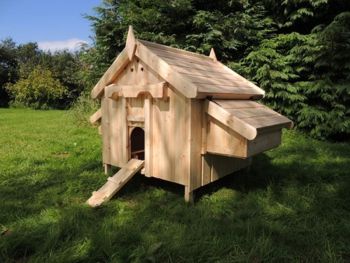 Cottage Chicken House 4 Nest Boxes