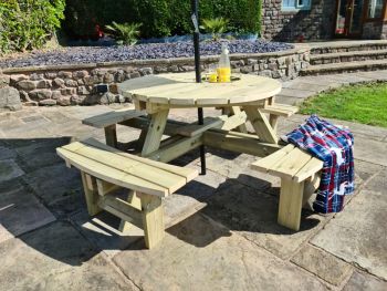 Westwood Round Picnic Table, Traditional Wooden Garden Furniture - L200 x W200 x H77 cm - Minimal Assembly Required