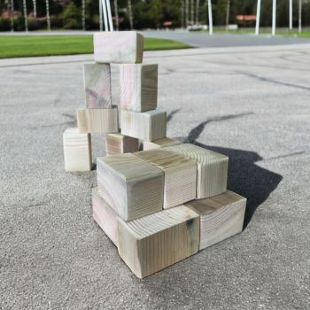 100x Small Regal Play Brick Blocks for Indoor and Outdoor Use - L7.5 x W4.5 x H4.5 cm