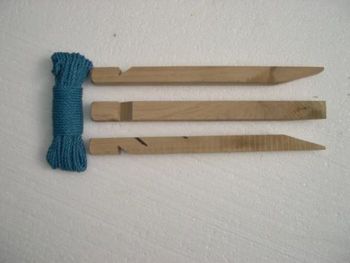 Tethering Kit - Contains 2 Stakes with eyes to tether floating duck houses.