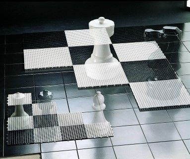 Small Chess/Draughts Base