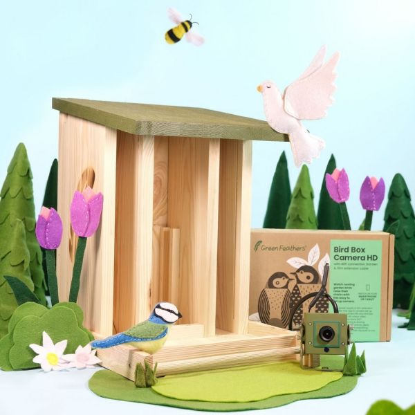 Bird Feeder and WiFi Camera Starter Pack - Eco-Friendly FSC Wood - L50 x W14.2 x H32.2 cm