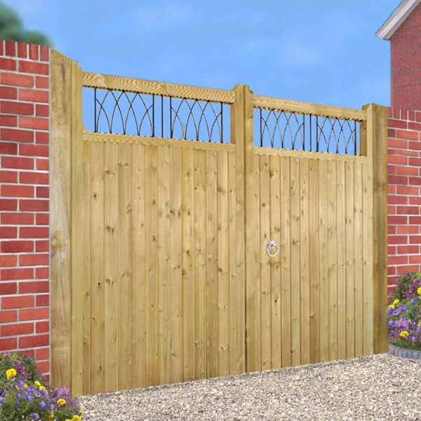 Windsor Tall Double Driveway Gate - Pressure Treated Scandinavian Redwood - W3600 x H1800 mm